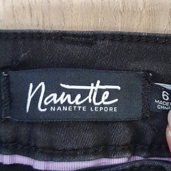 Nanette Lepore Ellis Skinny raw hem jeans, black, size 6 - Picture 4 of 5